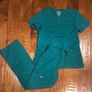 Cherokee Green (Hunter Green) Scrubs Set